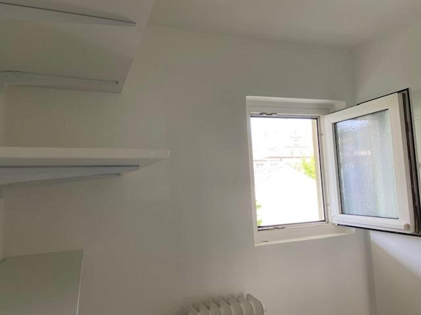 Dusche/WC mit Fenster