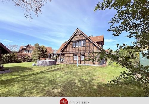 H&T Immobilien - Einfamilienhaus in Stuhr