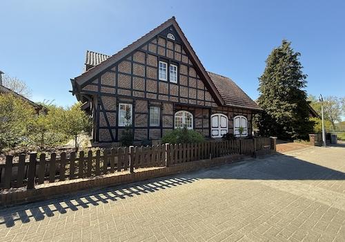 Vordere Hausansicht