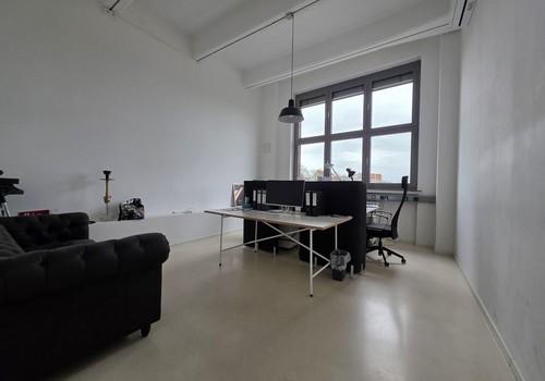 Büro 1