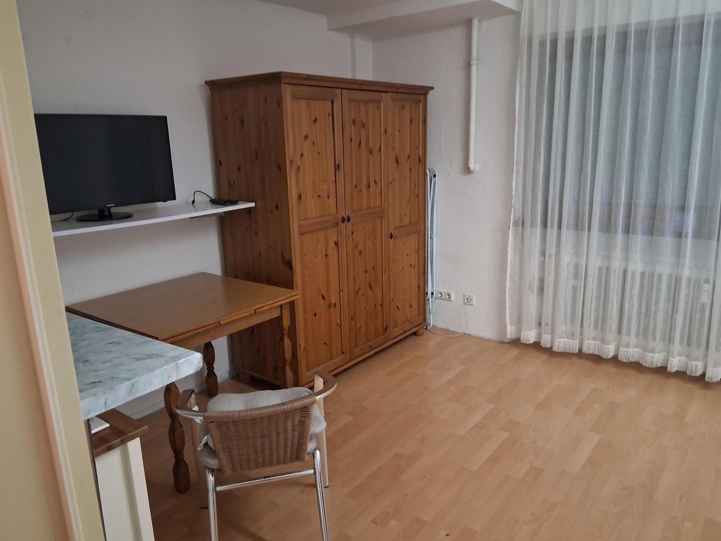 Zimmer links