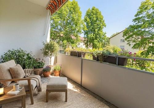 Balkon - digital nachbearbeitet aus Privatsphäregründen