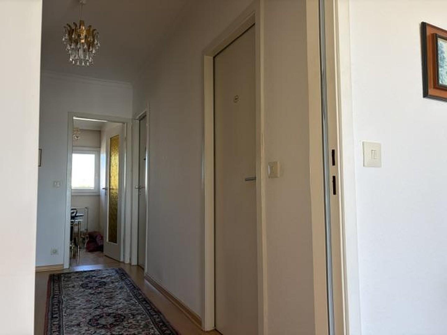 Der Flur - Blick nach Norden