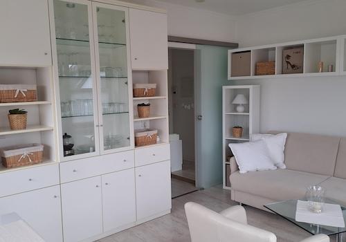 Wohnbereich mit Schrank