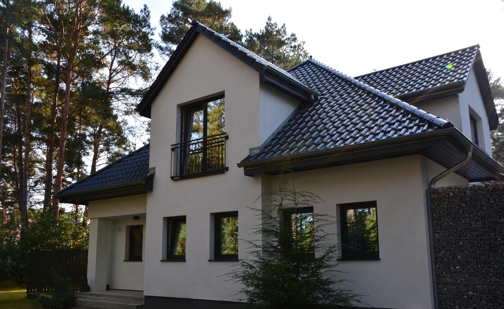Haus links