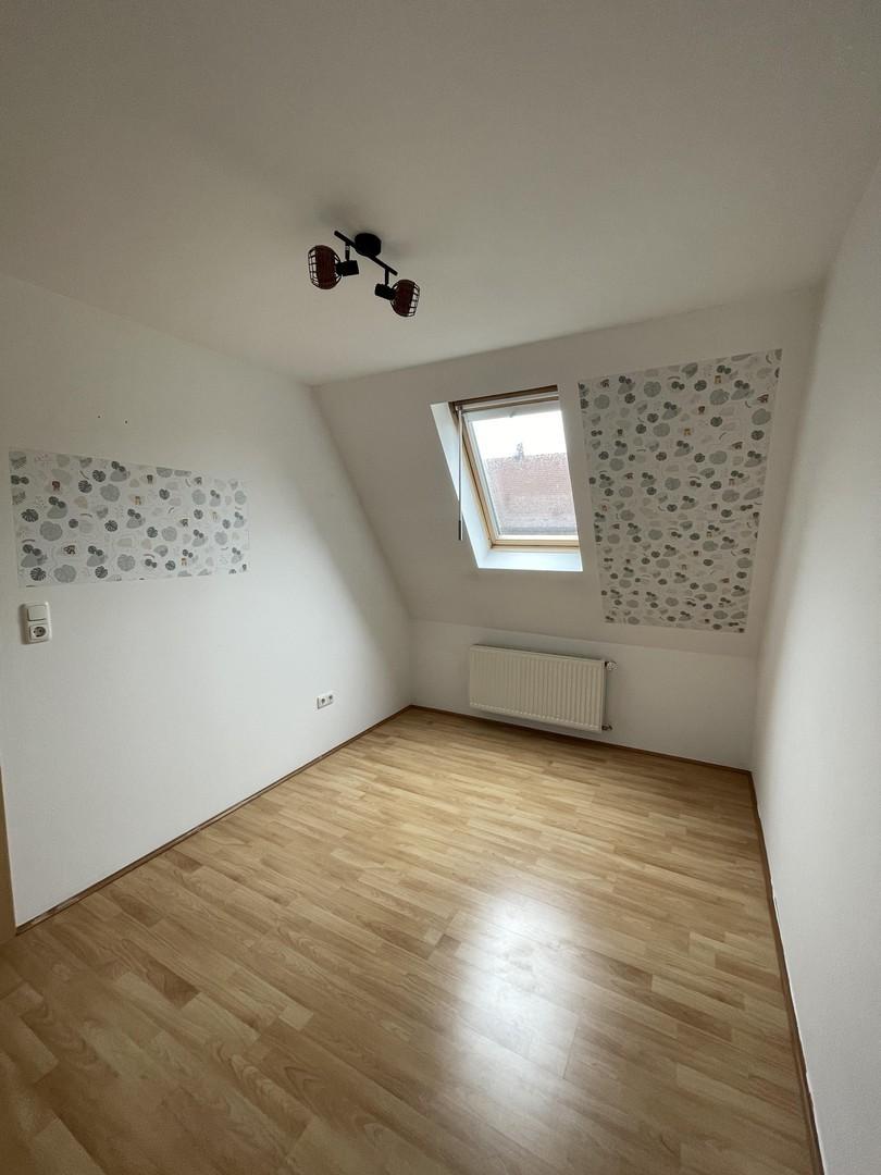 Zimmer klein unten 