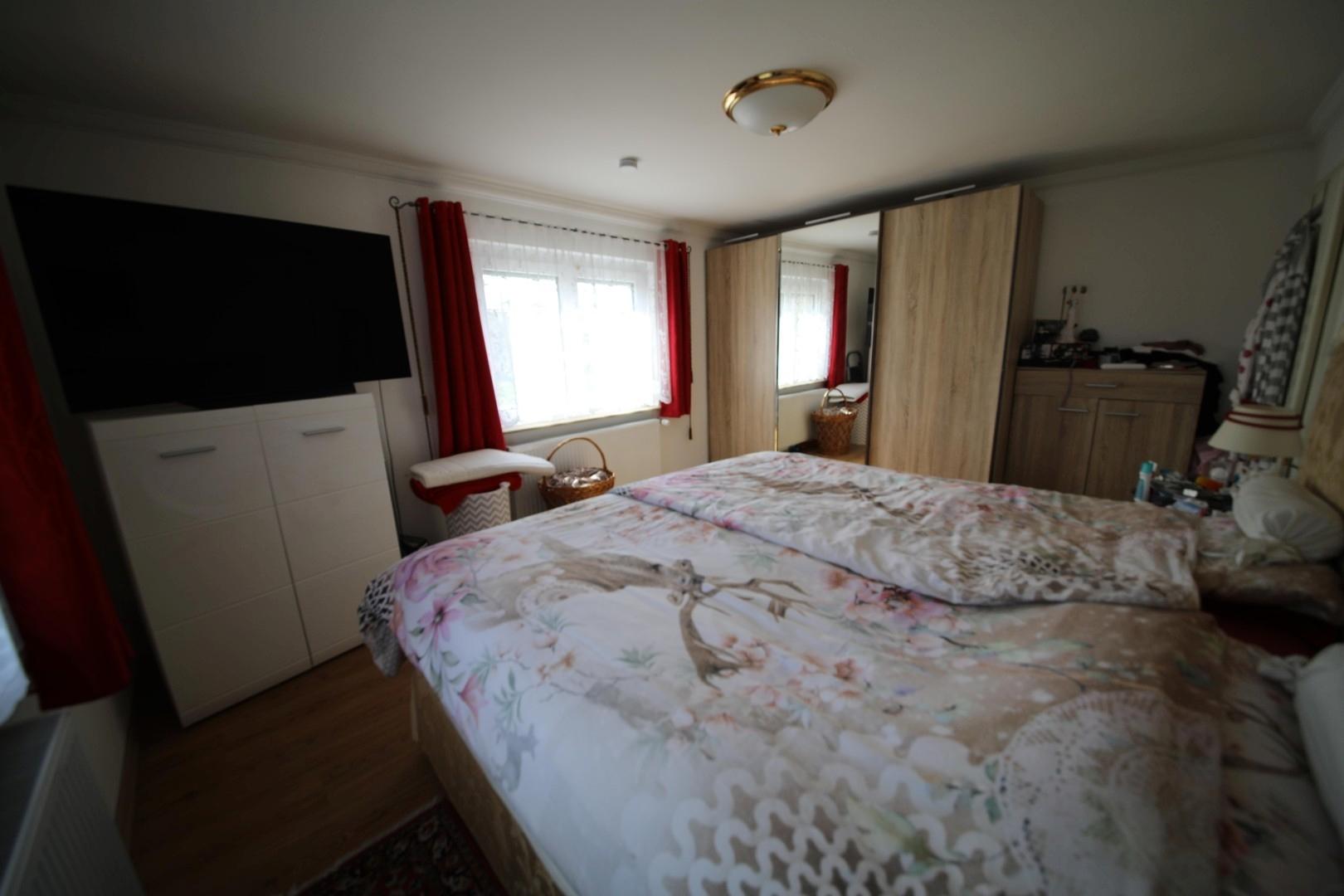 Schlafzimmer EG