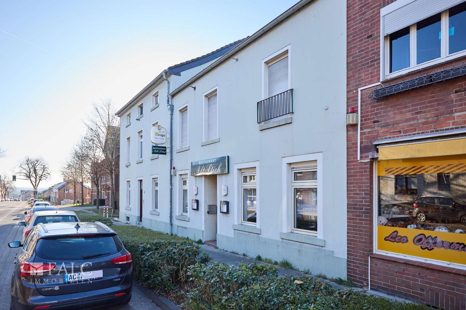 Straßenansicht