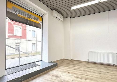 Showroom Bild 3 - leer (KI generiert)