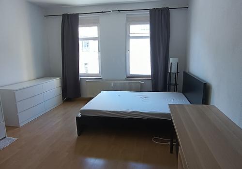 Geräumiges Schlafzimmer