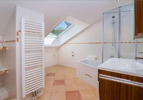 Einliegerwohnung Bad