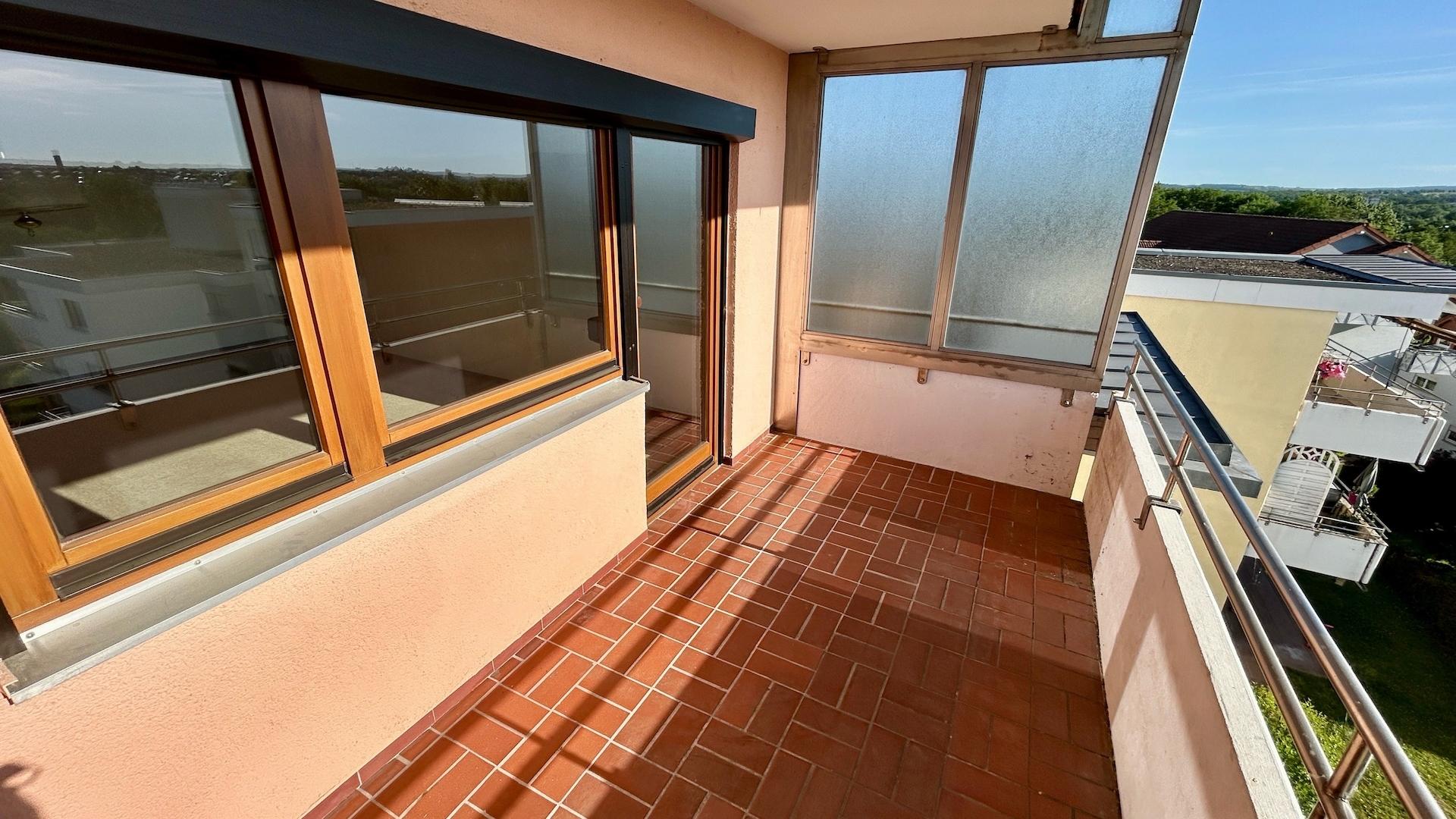 Überdachter Balkon