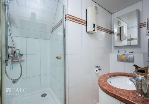 Badezimmer 2