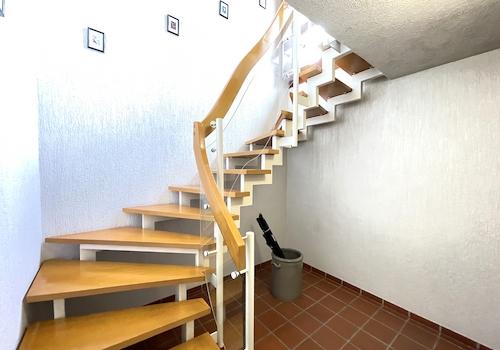 Treppe vom EG ins KG