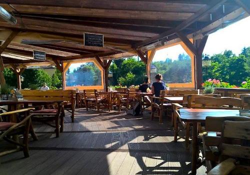 Gästeterrasse