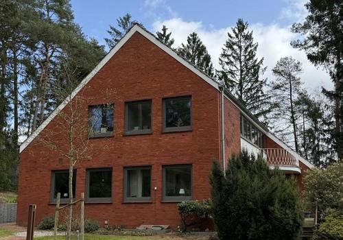Ansicht von den Stellplätzen