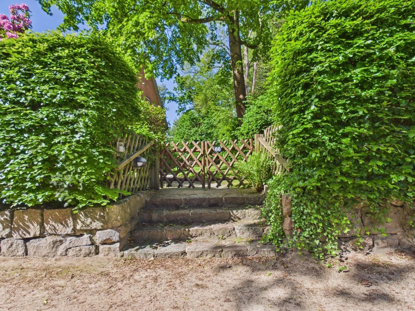 Grundstückseingang 