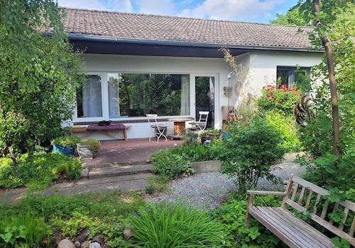 Südwestseite Terrasse Teich