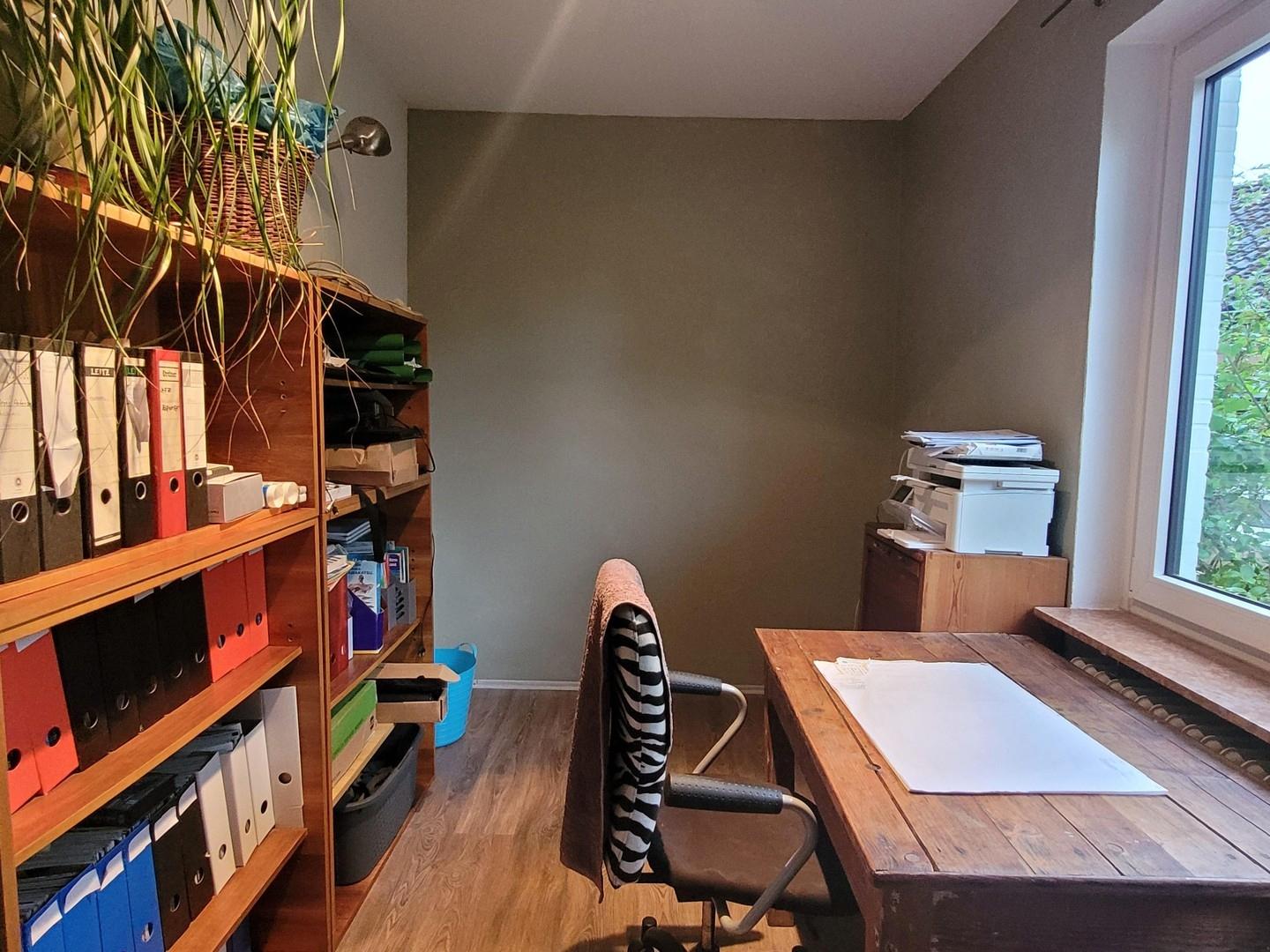 Zimmer 3 Büro