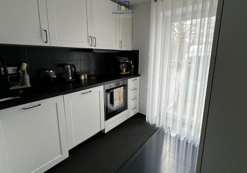 Küche mit Zugang Terrasse