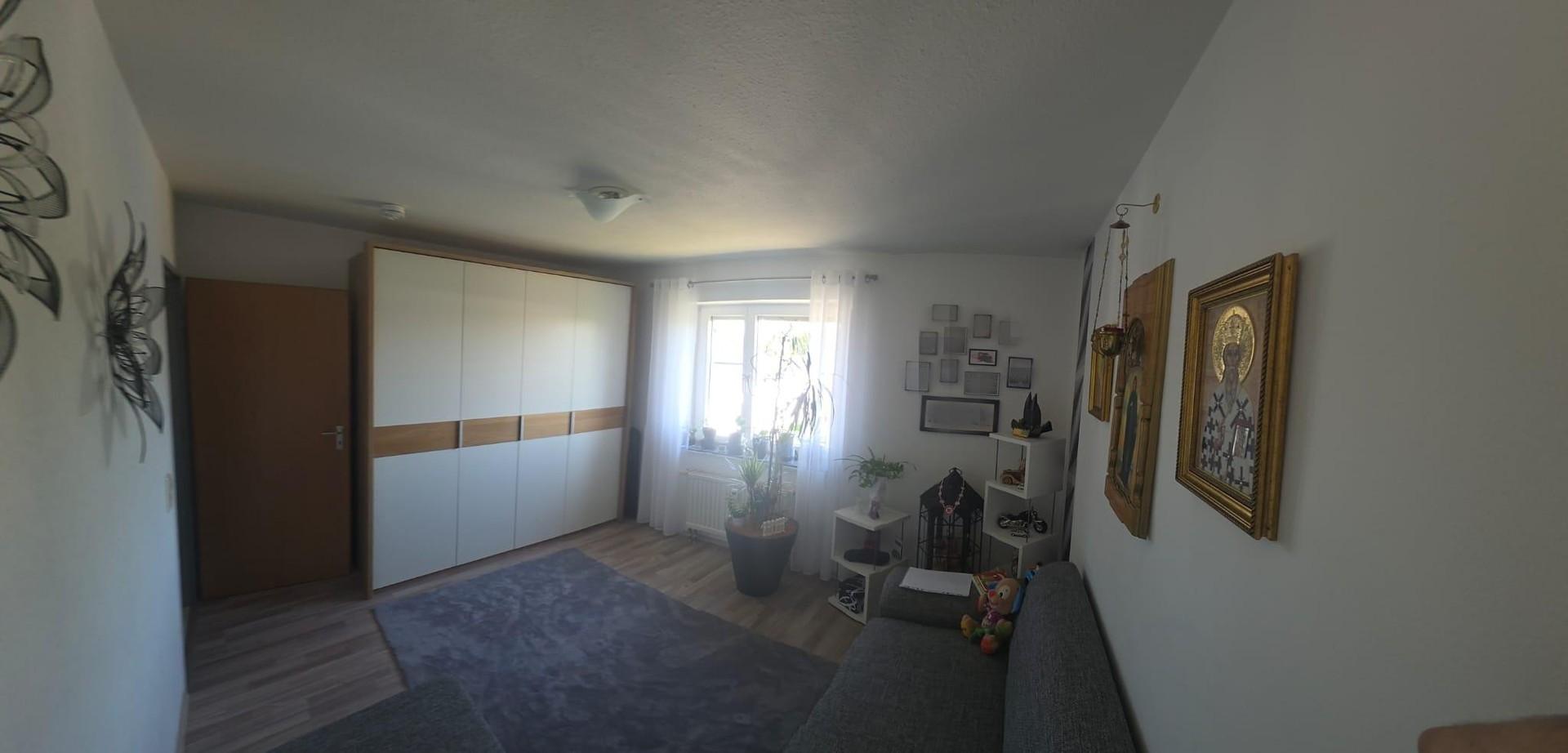Schlafzimmer 2