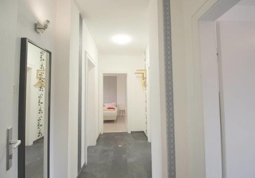 Blick in den Flur EG-Wohnung
