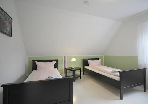 1. Schlafzimmer DG-Wohnung