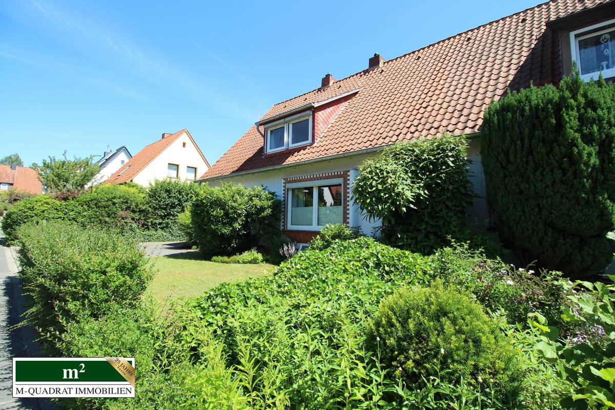 DHH mit grünem Vorgarten in begehrter Kreideberglage