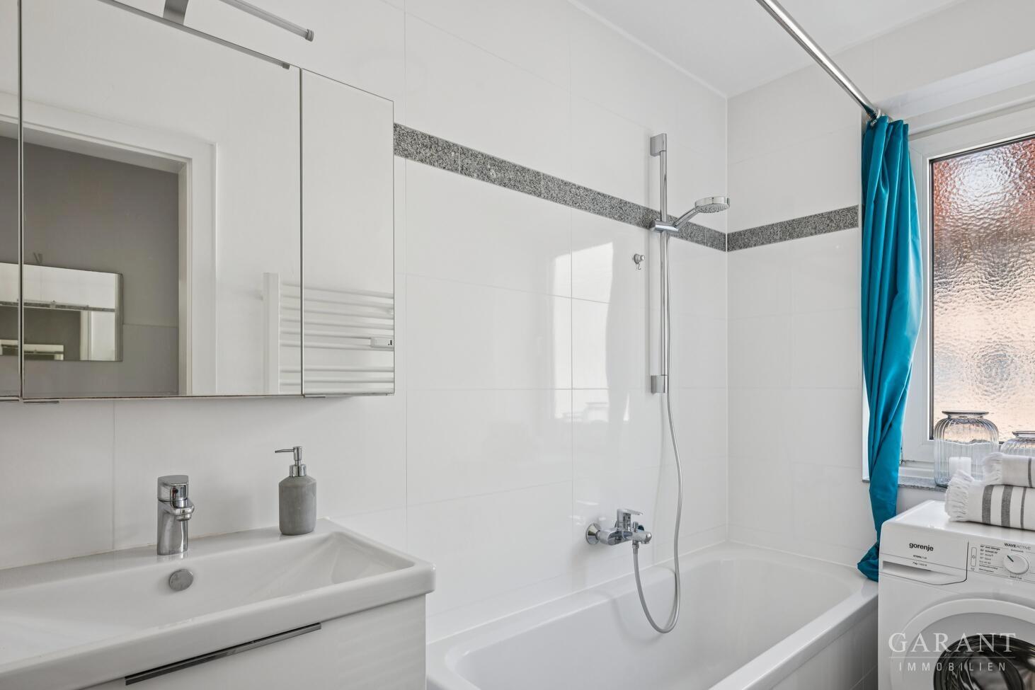 Modernes Badezimmer