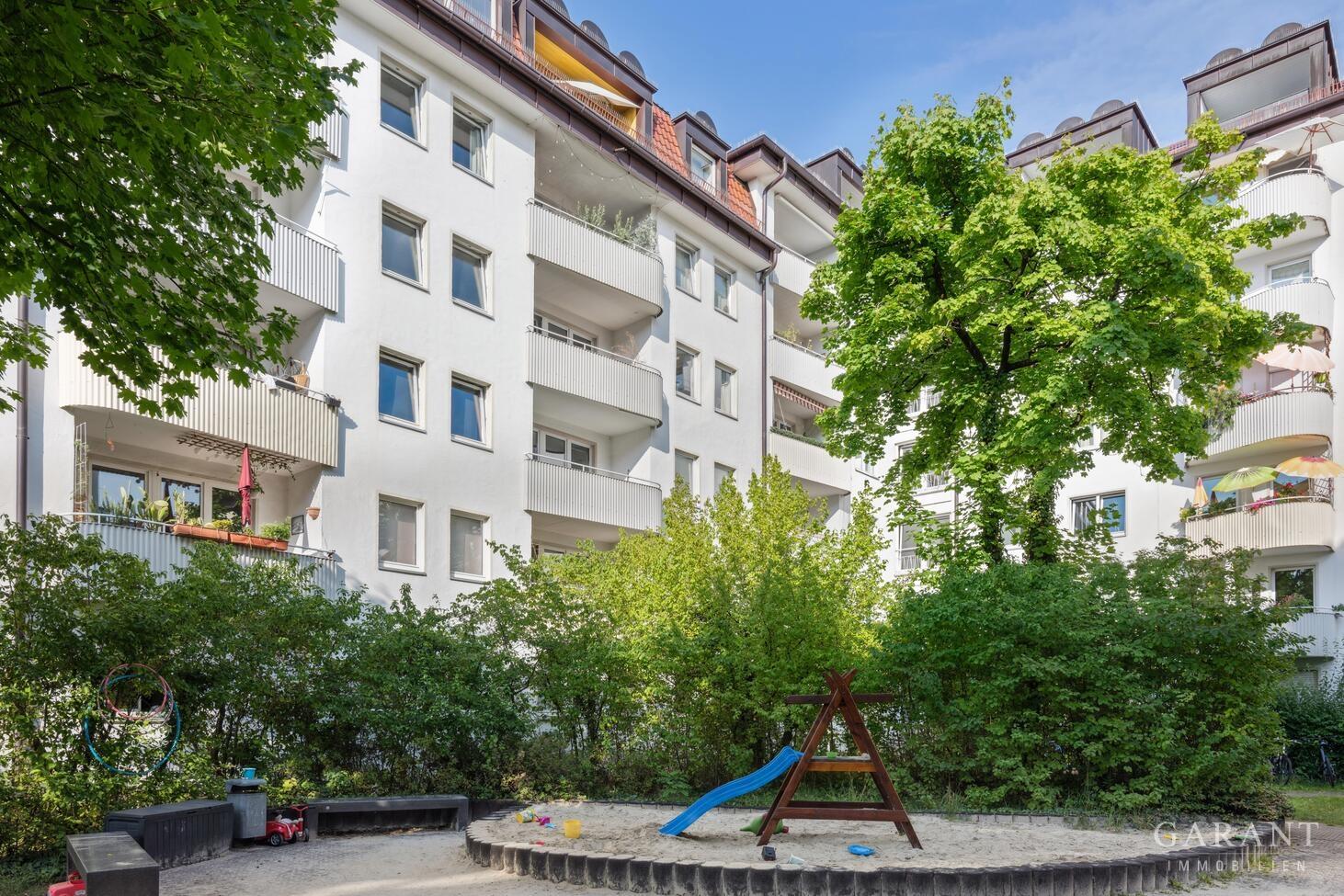 Innenhof mit Spielplatz