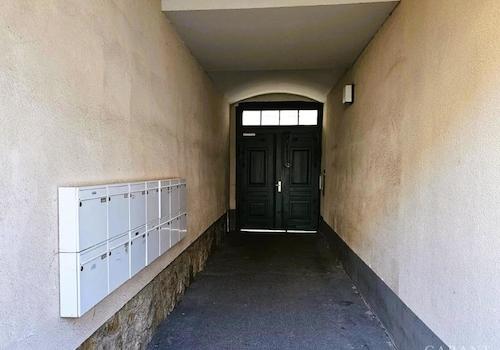 16 Hausdurchgang