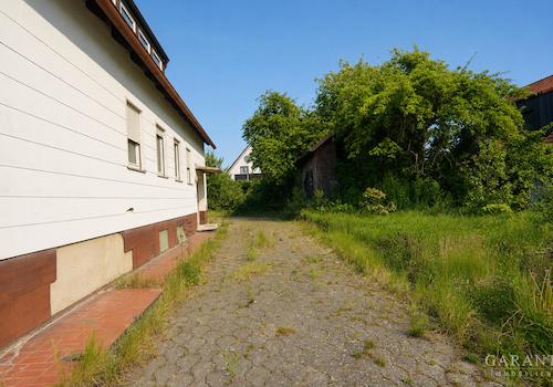 Haus und Grundstück
