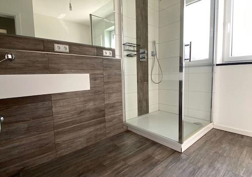 Bad mit Dusche