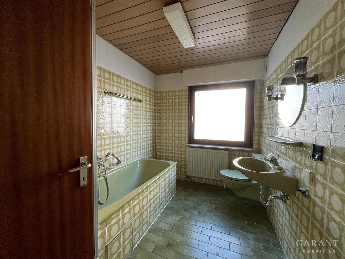 Badezimmer EG