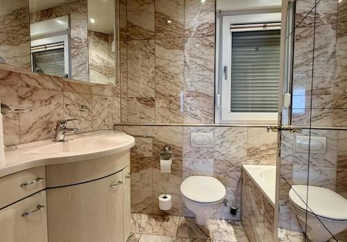 Badezimmer OG