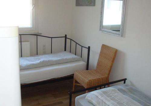 eins der Zimmer OG