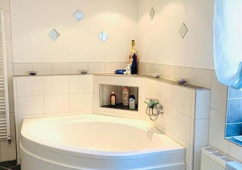 Badezimmer EG