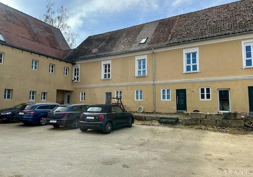 1-Hofseite