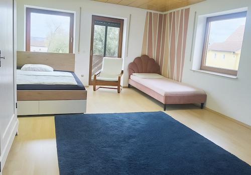 Modernes Schlafzimmer mit Vintage-Akzent