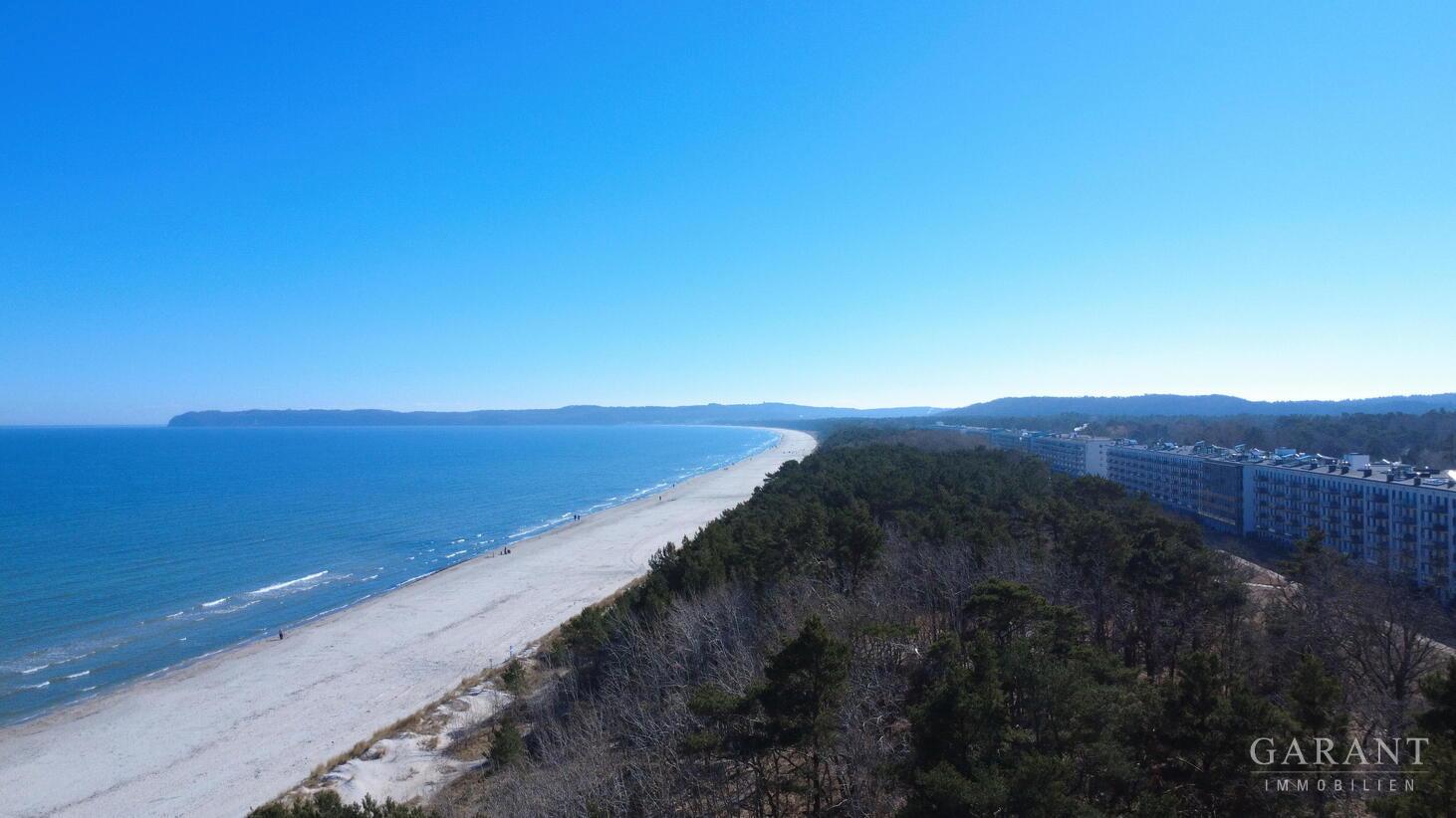 direkt am Sandstrand