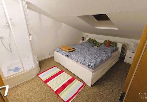 Gästezimmer mit WC und Dusche