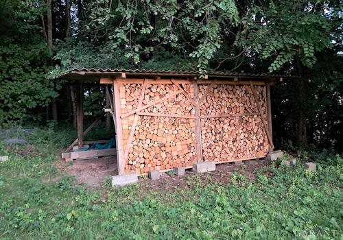 Holzschuppen