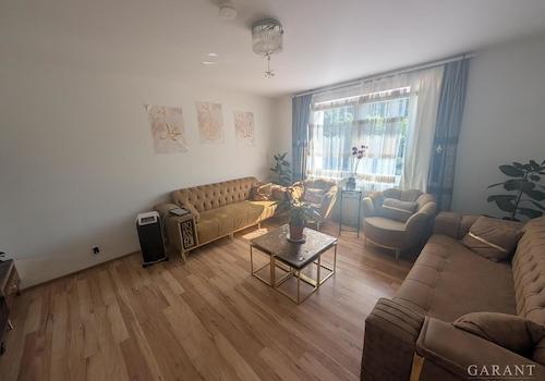Wohnzimmer 1. OG B1