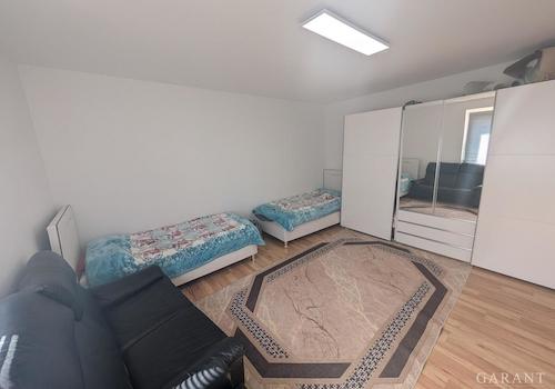 Zimmer 4 1. OG B2