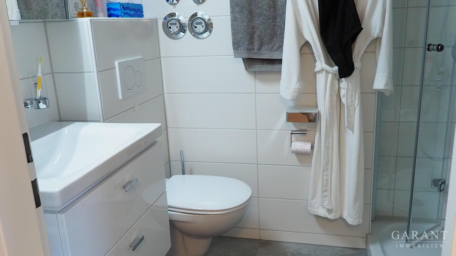 Duschbad-WC