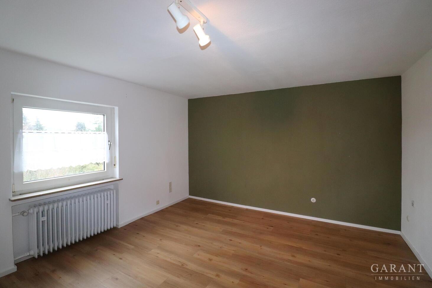 Zimmer 1 OG
