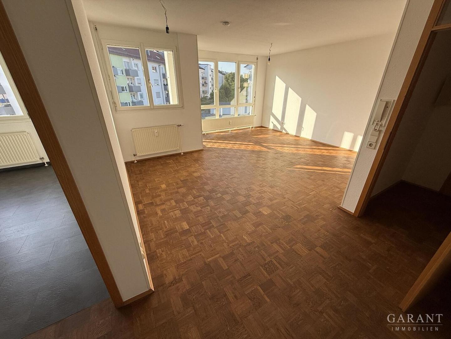 Wohn/-Esszimmer