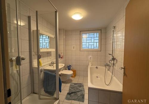Badezimmer EG