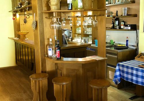 Schluck an der Bar