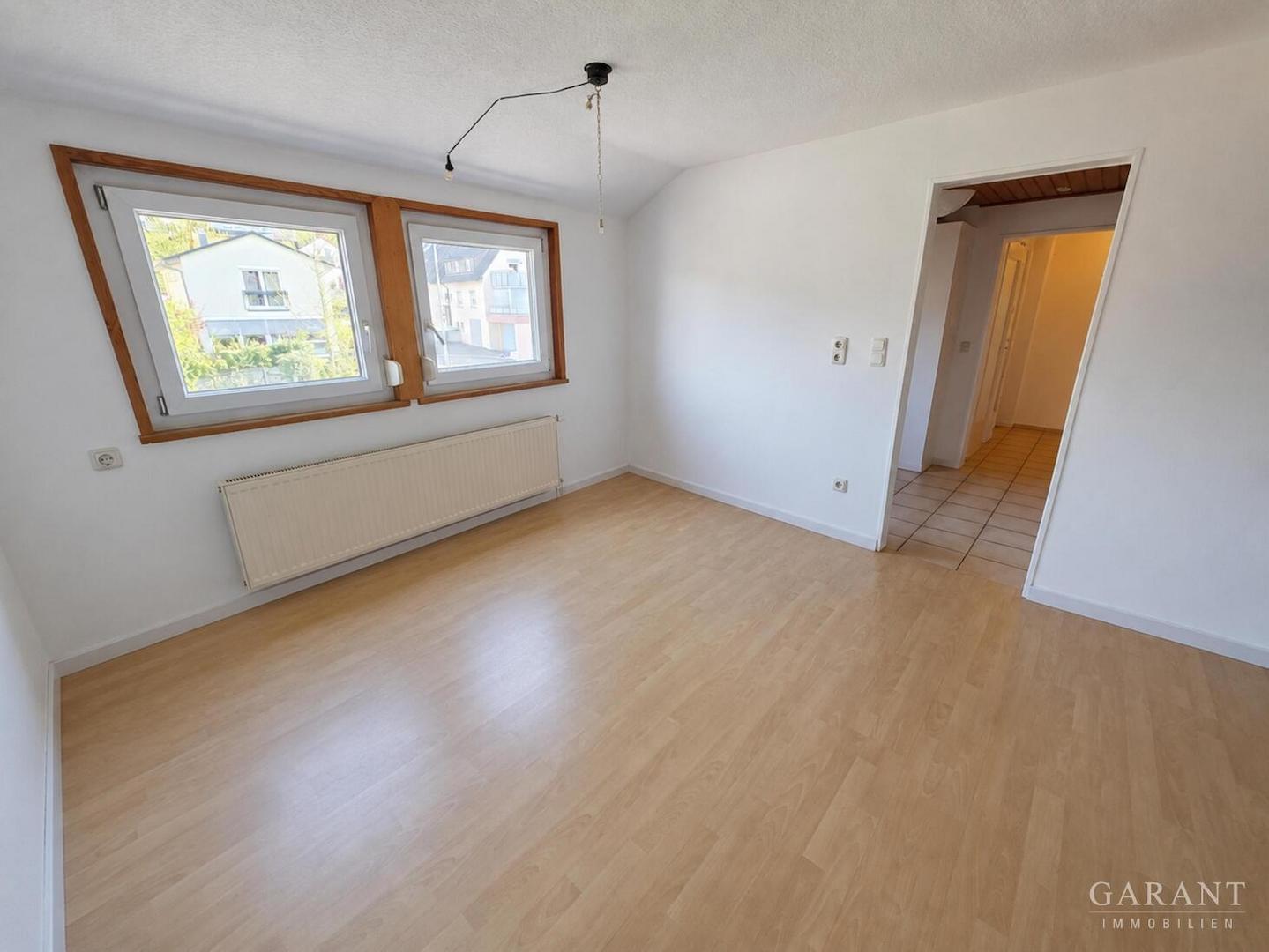 Esszimmer angrenzend an  der Küche  WHG DG